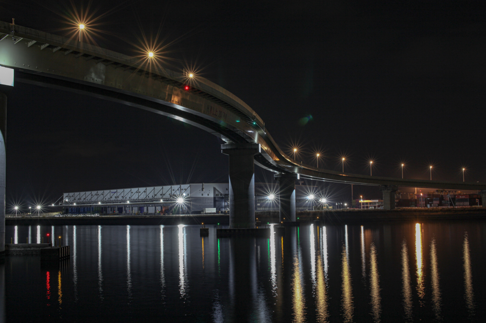 四日市いなばポートライン CanonEOS 5Dmk2 Sigma50mmF1.4EX DG iso100 50mm f10 20" M photo: toshimasa