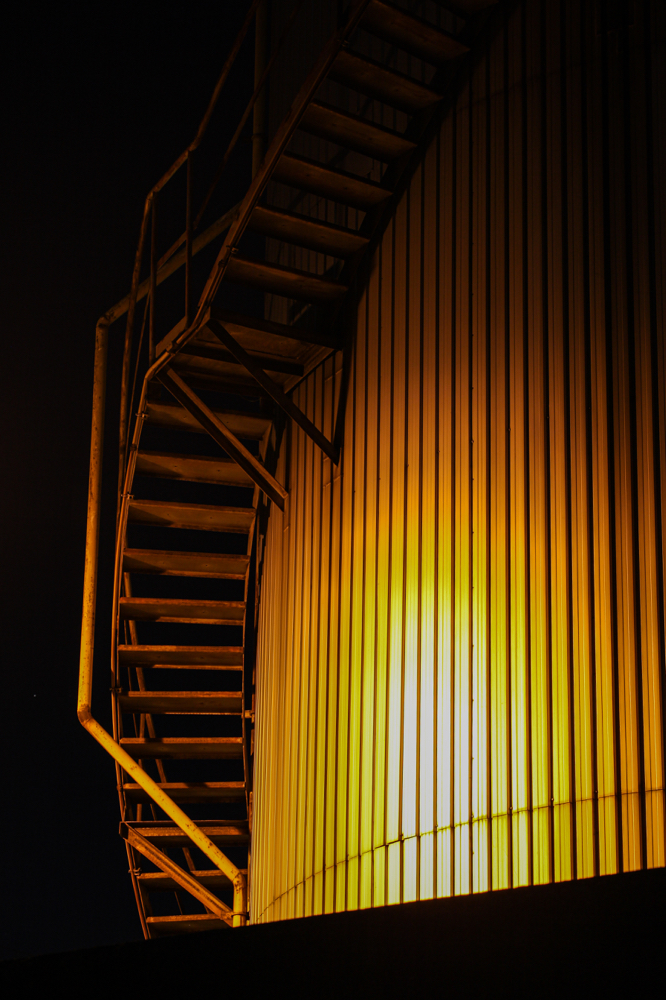 名港潮見 CanonEOS 5Dmk2 CanonEF70-300mmF4-5.6L iso100 104mm f10 5" M photo: toshimasa