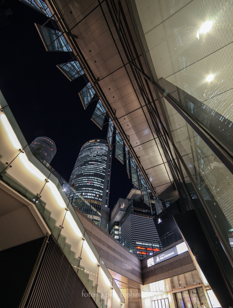 CanonEOS5Dmk2 Samyang 14mmF2.8 iso100 14mm f8 3.2" M