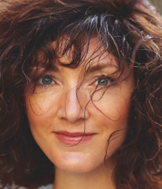 Silvia M - 21012