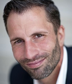 Niko G - 19019