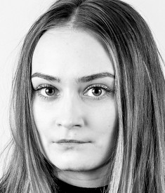 Katharina P - 22032