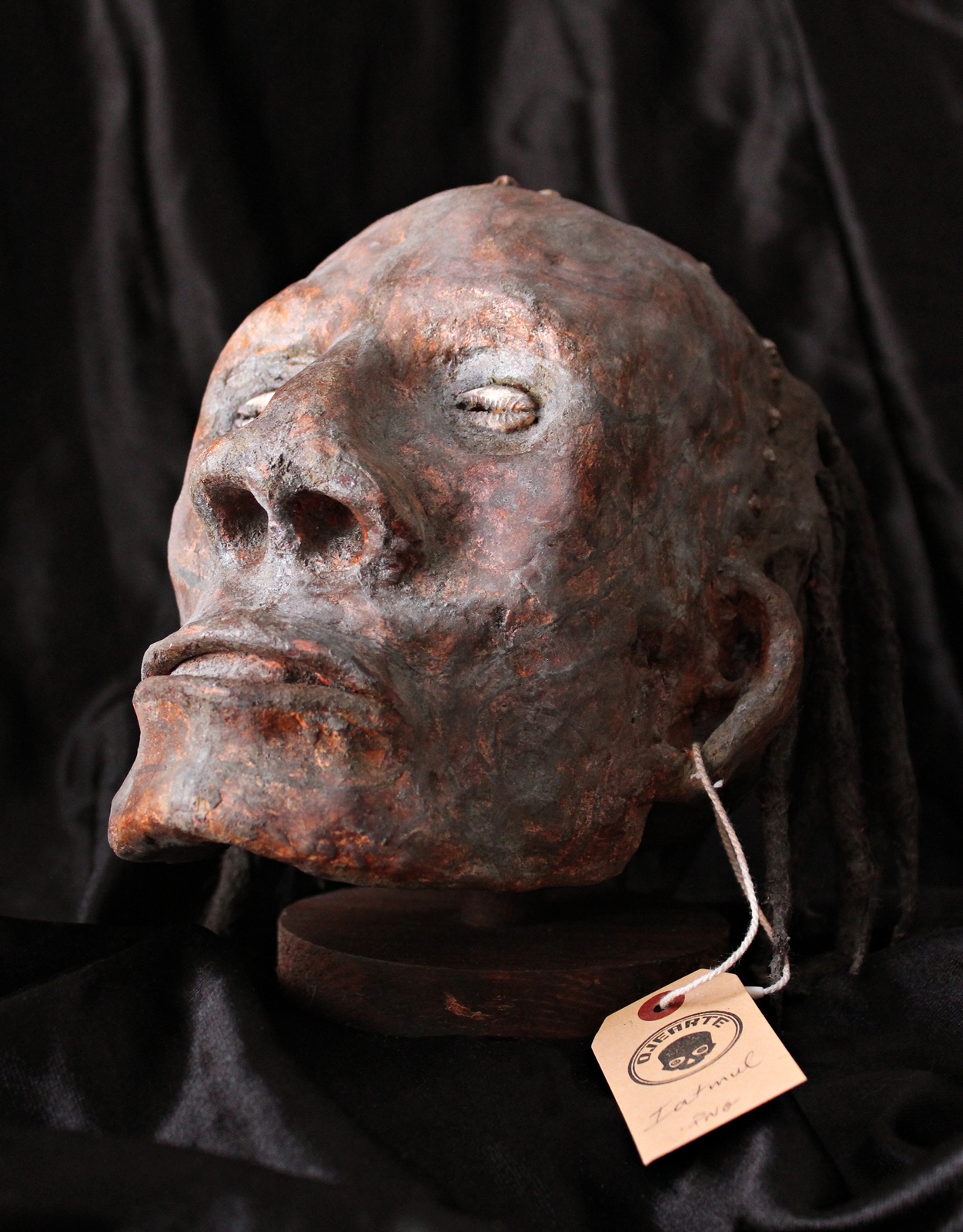 Overmodeled ancestor skull (Iatmul)