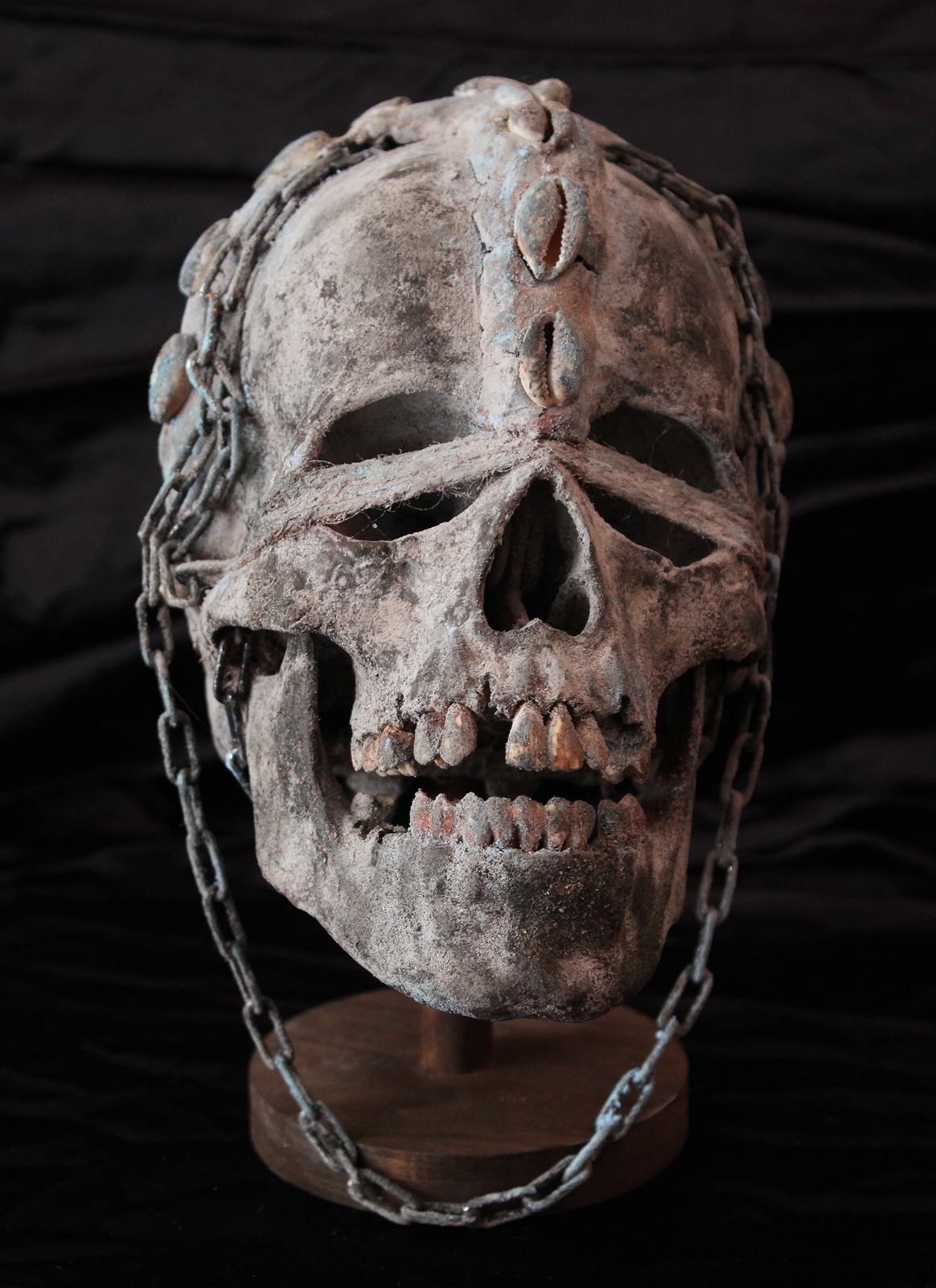 Voodoo skull KOTA (Gabon / Congo)