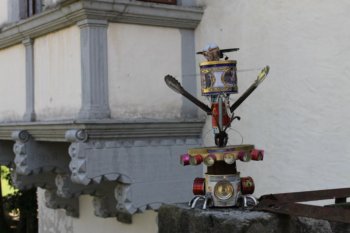 Klang-Performance: In sich kringelnde Zeit