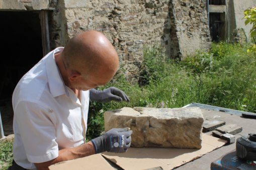 Sanierung Sandsteinportal Schlossremise Heynitz, Foto: Eike von Watzdorf, 2020