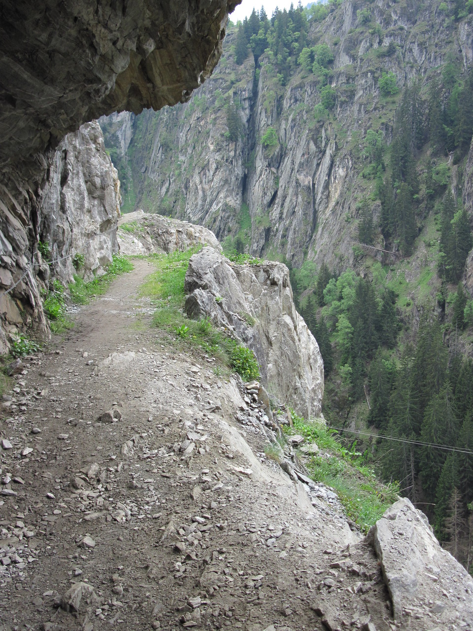 Der Massaweg - hoch über der Massaschlucht