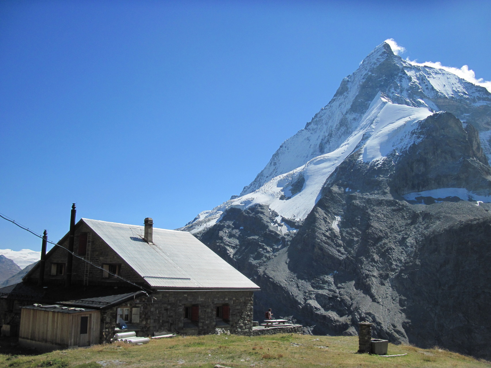 Hütte mit Matterhorn