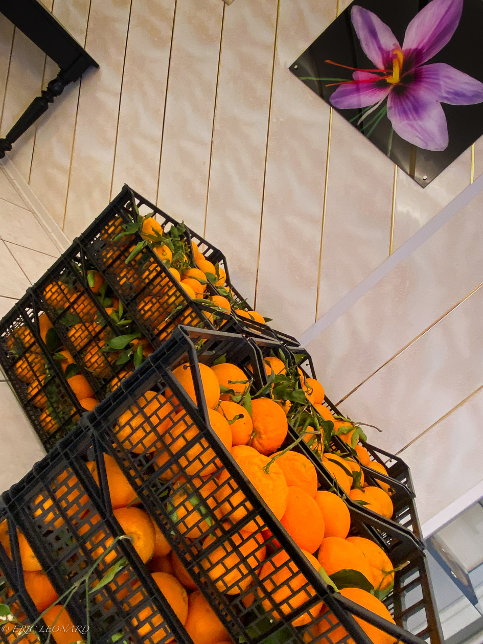 Production artisanal d'une confiture d'oranges bio au Safran de Cotchia..