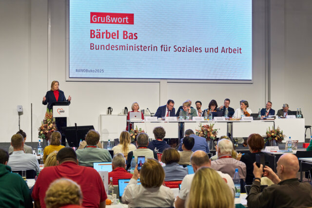 Engagiert. Bundesmnisiterin für Arbeit und Soziales Bärbel Bas / Foto AWO Bundesverband / Timo Sieland