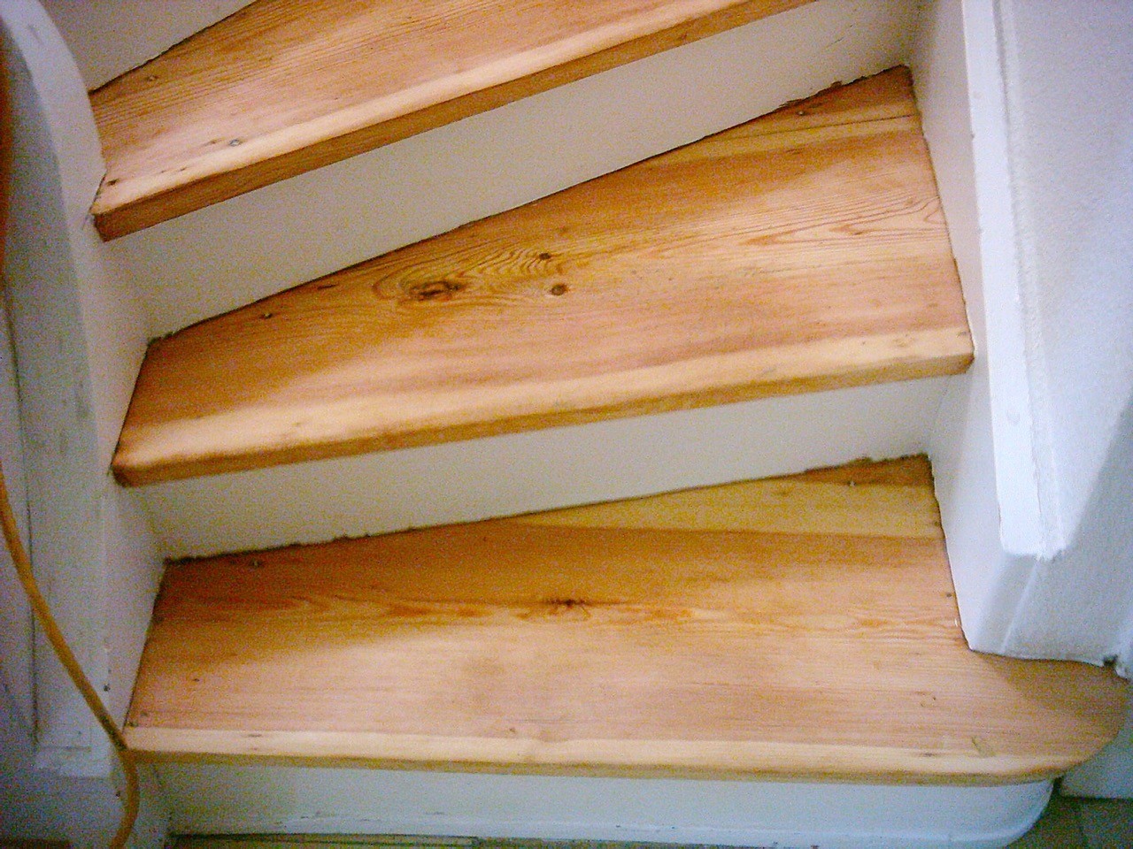 Treppe mit Acryl-Wasserlack versiegelt