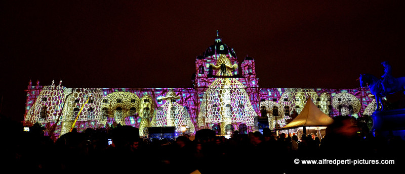 "Wien leuchtet"  2015