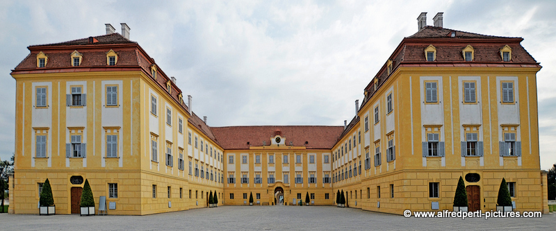 Schloss Hof im Marchfeld