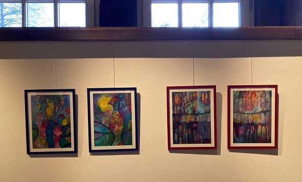 4 Bilder in der Ausstellung "Kunst als Geschenk"