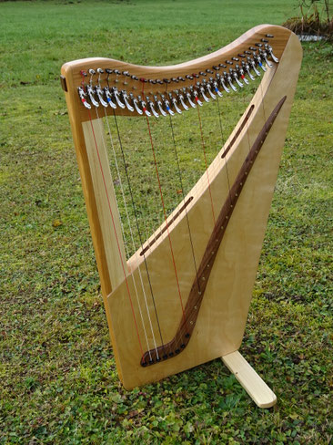 Very small Harp Travelharp