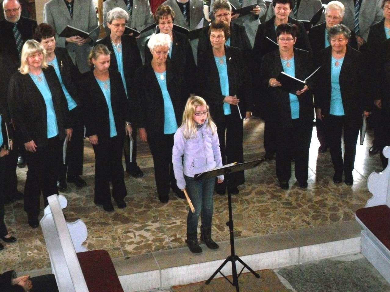 Jenny interpretiert "Flackerndes Feuer"