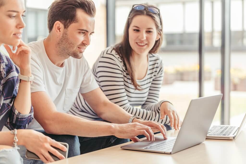 Conviértete en un experto en programación con las mejores clases online