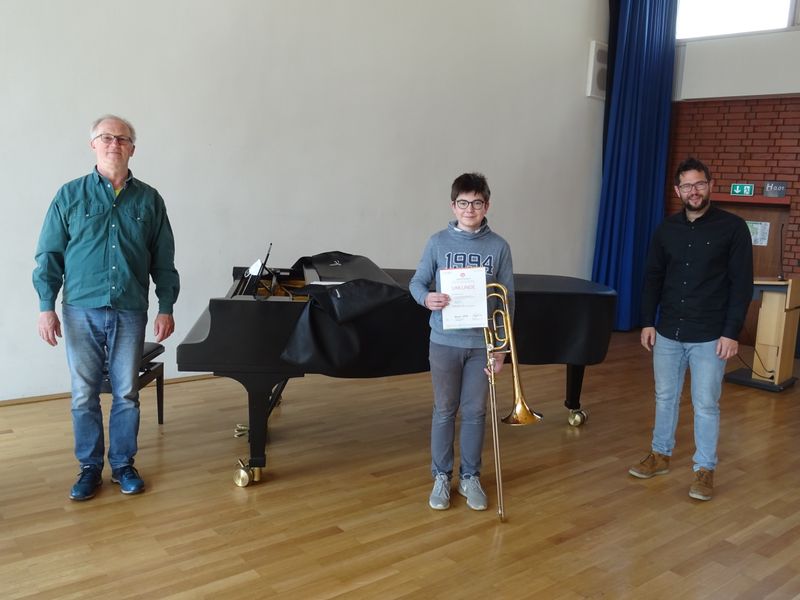 Pianist Thomas Dilger, Nachwuchsposaunist Jonathan Maucher und Musikschullehrer Manuel Zieher