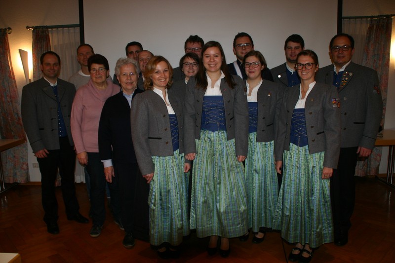 Die aktuelle Vorstandschaft des Musikvereins Reute-Gaisbeuren e.V. mit Kassenprüferin