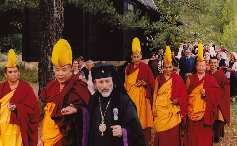 7 - ENRACINEMENT ET OUVERTURE - +Mgr Vigile et le Lama Lobsang Dordjé Rimpoché à Saint-Michel du Var - 1999.