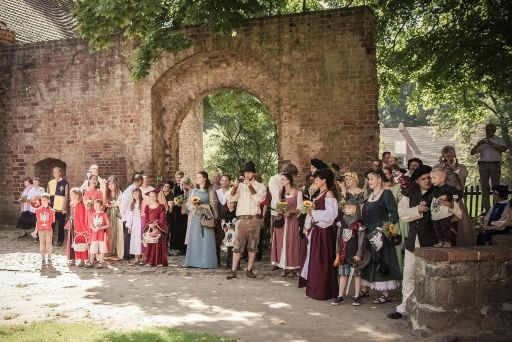 Hochzeitsplaner Berlin und Brandenburg - Mittelalter Hochzeit - Klosterinnenhof