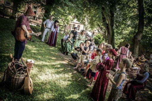 Hochzeitsplaner Berlin und Brandenburg - Mittelalter Hochzeit - Hochzeitsgäste im Mittelalterlook