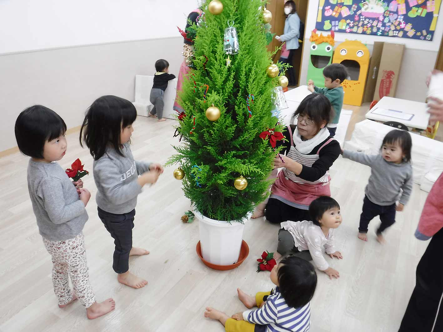 COCO-ro保育園、クリスマス会の様子です