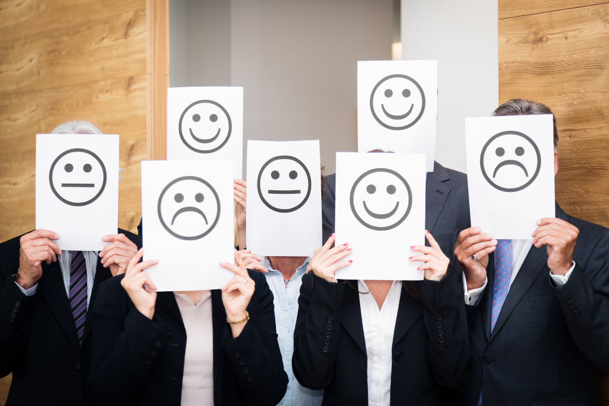 Trazando la Ruta hacia la Felicidad Laboral: Claves para un Trabajo que Inspirará Sonrisas