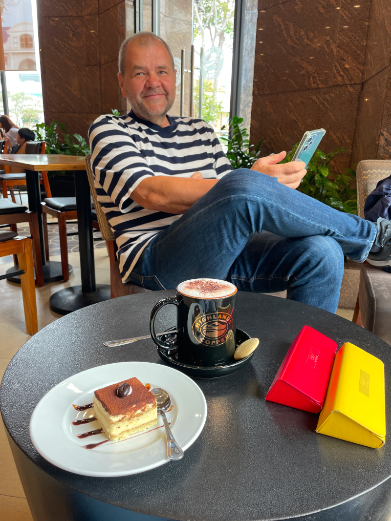 Kaffee und Kuchen in Vietnam