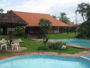 El restaurant y la piscina del hotel Totaitú de San Javier