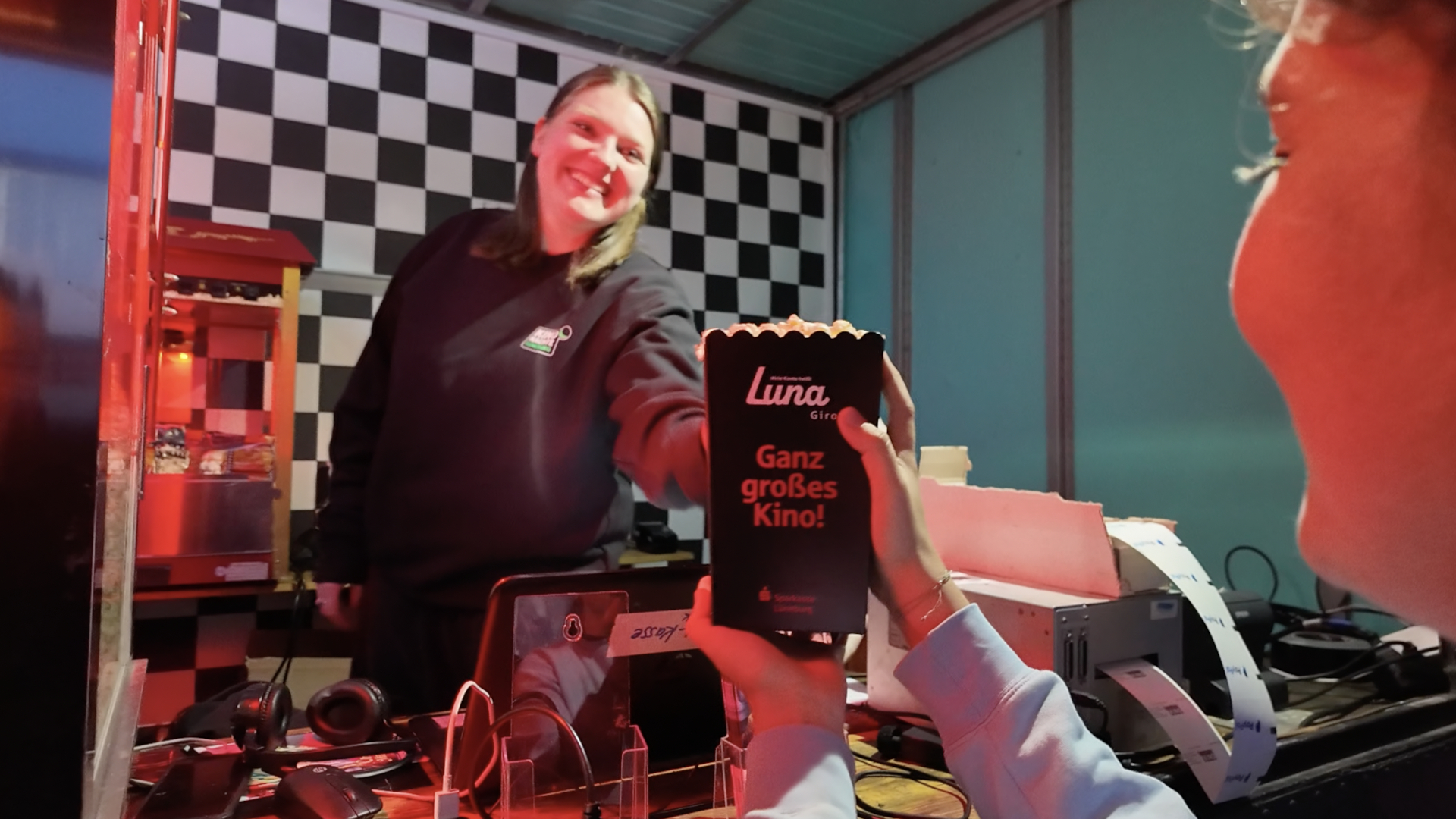 Exklusiv für den Gold-Partner: Branding der Popcorn-Verpackung