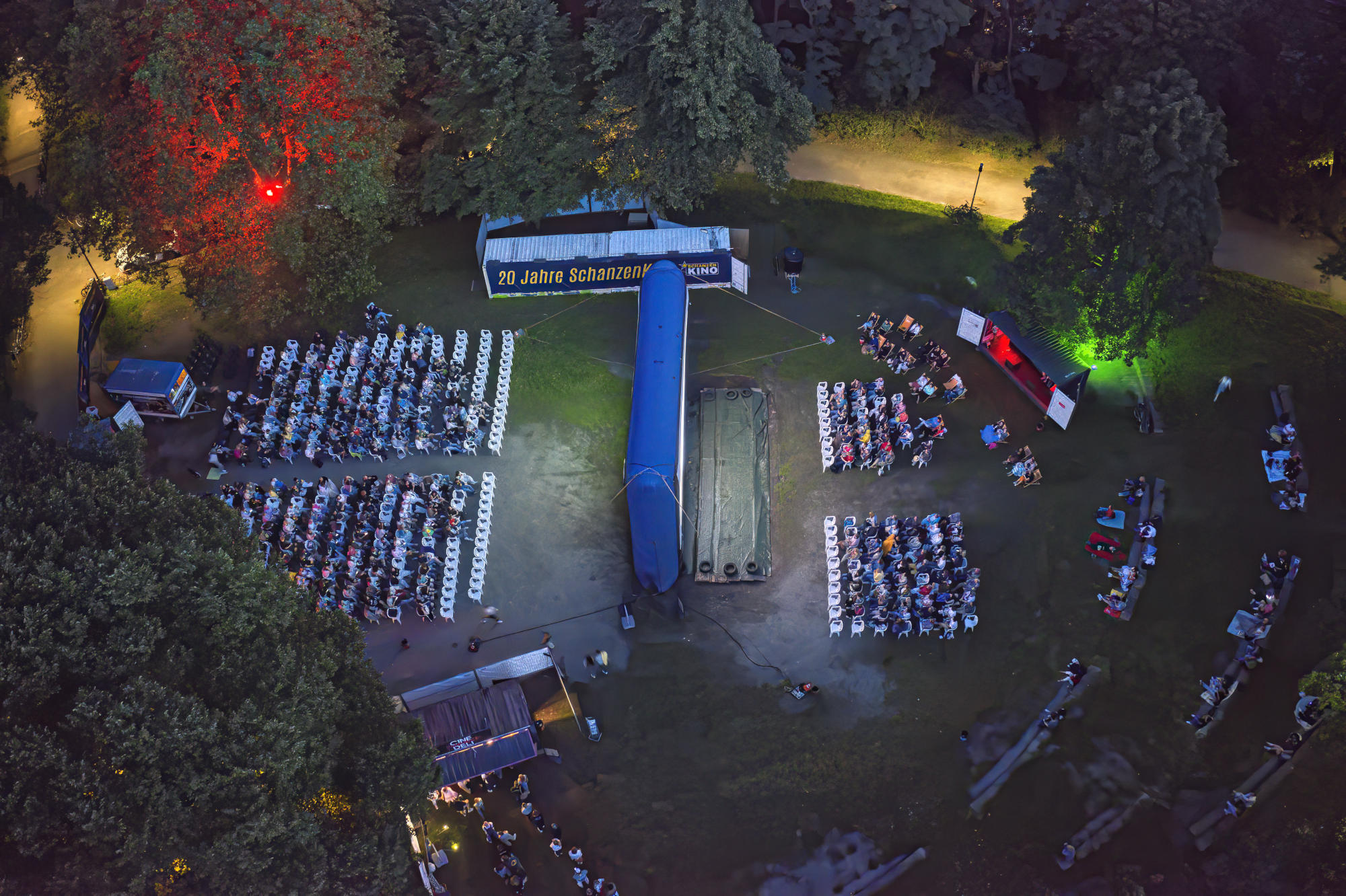 Draufsicht mit Kino 1 (rechts) und Kino 2 (links)