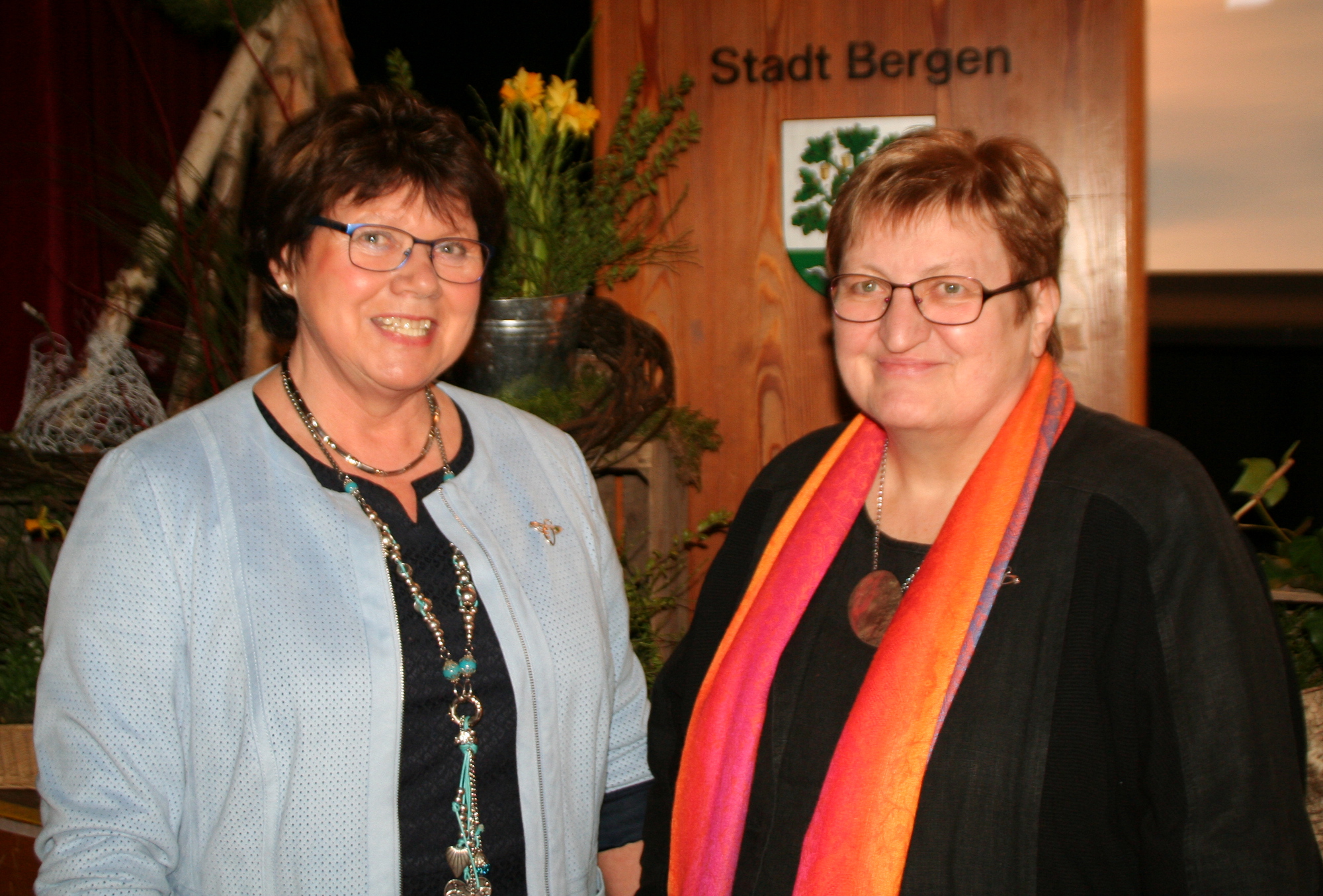 1. Kreisvorsitzende llsedore Heidmann und 2. Vorsitzende Anette Icken