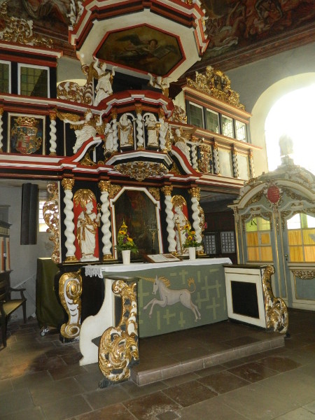 Altar in der Barockkirche in Neuenfelde