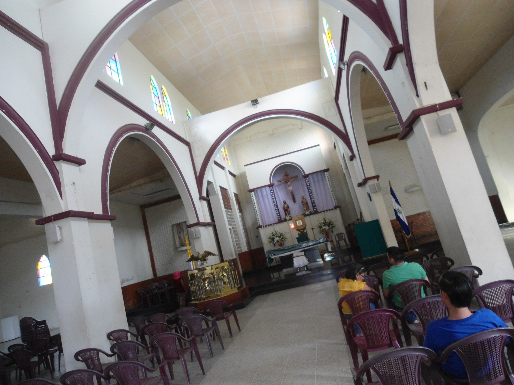 Interior de la iglesia