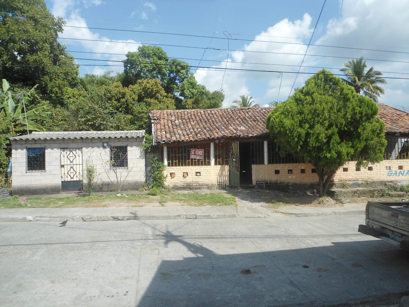Arquitectura de la ciudad a las orillas del centro.