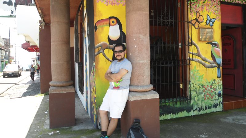 Cansado de tanto caminar por la ciudad