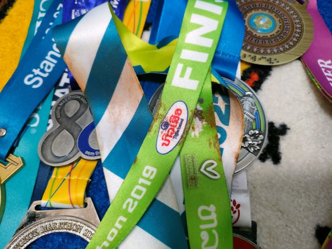 マラソンのメダルと錆びの話。そして今週末の海外マラソンで22レース目な私