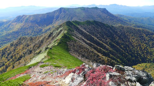 武利岳から武華山