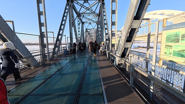 松花江浜州鉄道橋