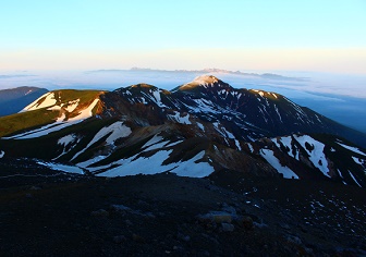 十勝岳の登山（望岳台）｜ナイトハイクから山頂でご来光（6月中旬）