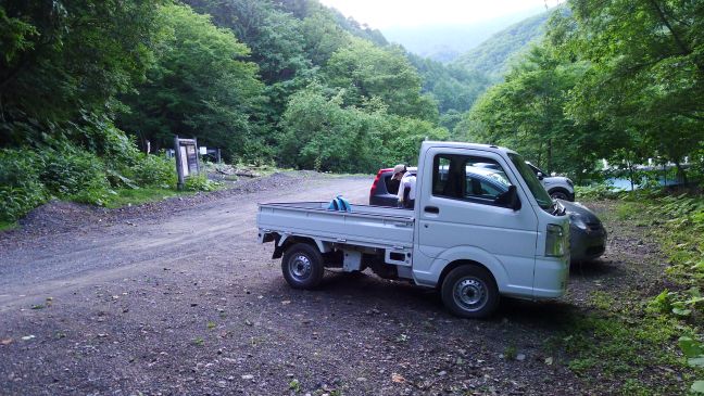 イドンナップ岳登山口