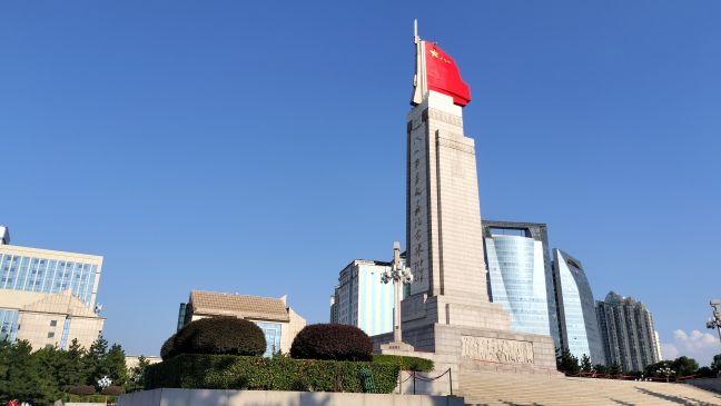 八一広場