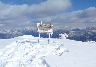 【ピセナイ山】積雪期の日高山脈を一望するにはピセナイ山頂がイチ押し！