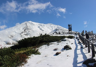 旭岳（旭岳温泉）｜初冠雪の大雪山系最高峰へ（10月上旬）