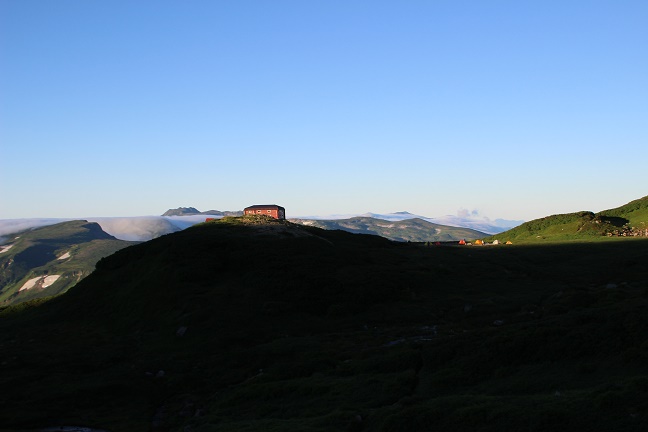 白雲岳避難小屋