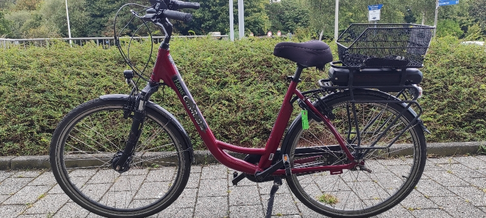 Ein Beispiel. Tiefeneinstieg mit mehr Beinfreiheit (deepwave) oder als Damen-/Herrenrad 