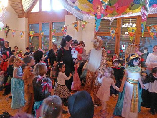 Tierische «Special Guests» an der Kidolino-Kinderfasnacht