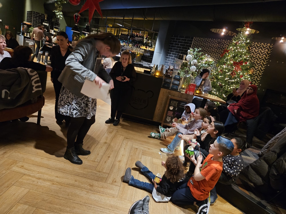 Kerst ,kerst verhaal via de diakonie.133 mensen