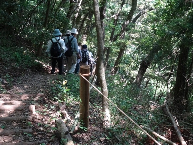 たろやまの郷を歩く